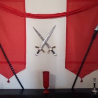 décoration cape et épée